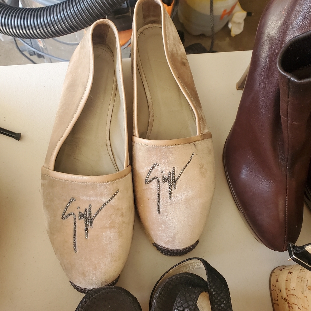 *SOLD!!!* Giuseppe Zanotti